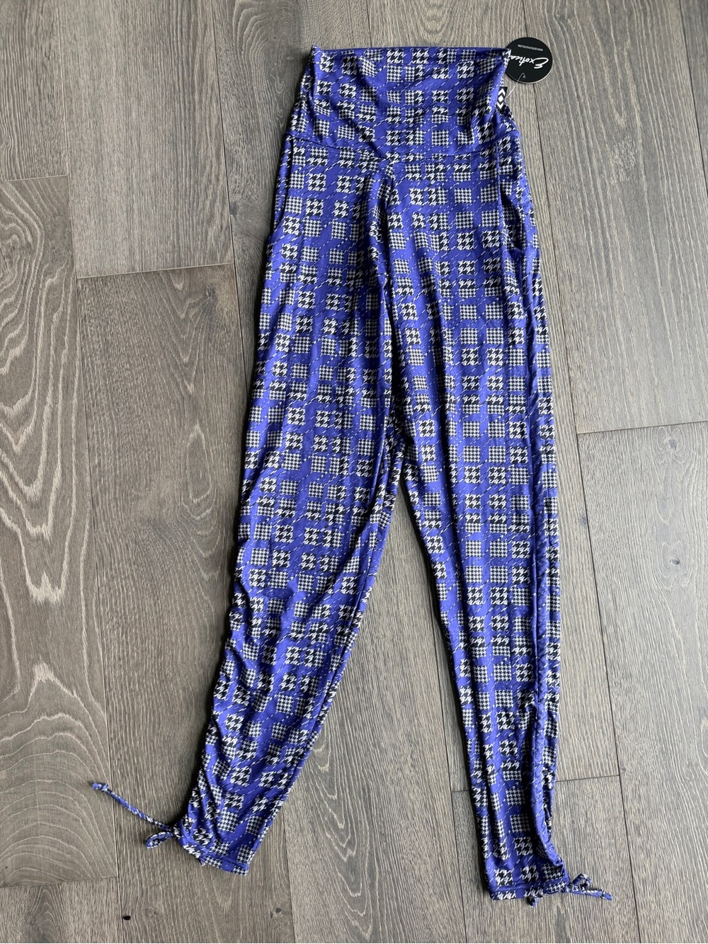 Exotica ExoticAthletica Rewind Soft to Touch Jogger Long Tie Sided w/ Pockets